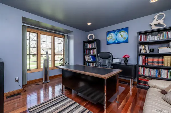 6701 Sun Valley DR, Independencechartertownship_oakland, MI 48348