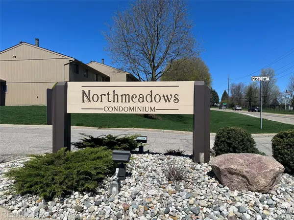 4369 Kimberly LN, Waterfordchartertownship_oakland, MI 48329