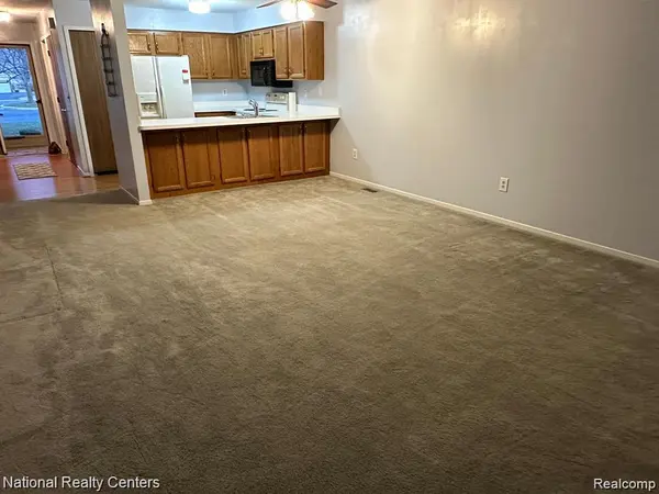 33309 Mill Race CIR, Westlandcity_wayne, MI 48185