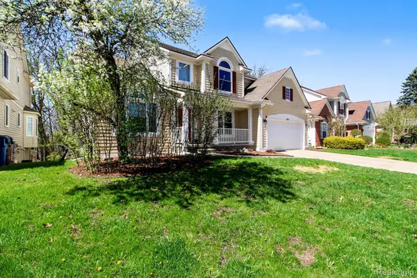 4880 S Ridgeside CIR, Annarborchartertownship_washtenaw, MI 48105