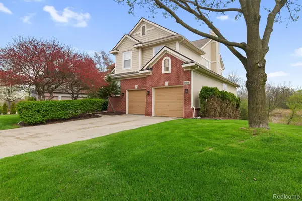 31216 Kingswood BLVD, Novicity_oakland, MI 48377