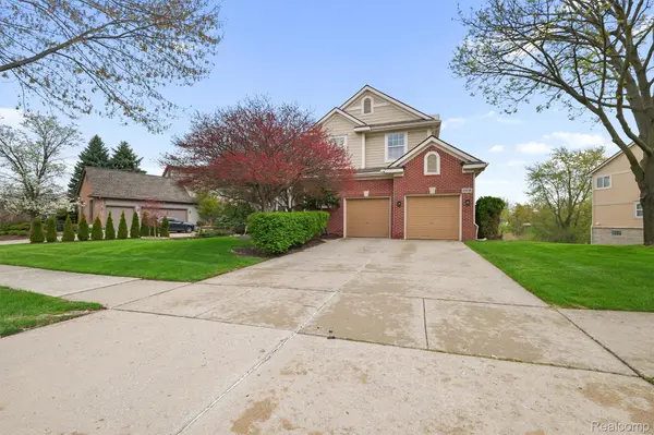 31216 Kingswood BLVD, Novicity_oakland, MI 48377