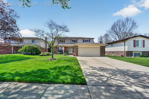 7221 Emerson DR, Cantonchartertownship_wayne, MI 48187