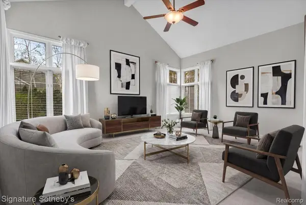 21684 Chase DR, Novicity_oakland, MI 48375