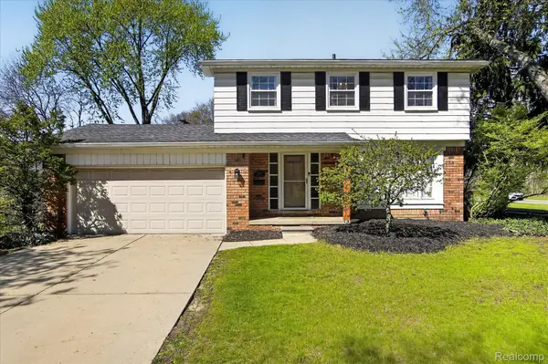 15251 Farmbrook DR, Plymouthchartertownship_wayne, MI 48170