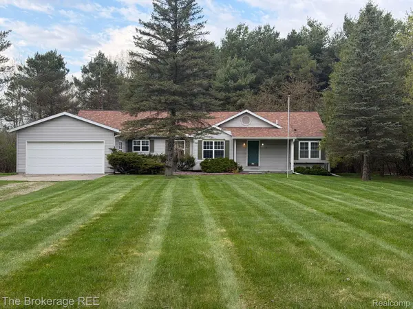 1405 E Grand Blanc RD, Grandblanccity_genesee, MI 48439