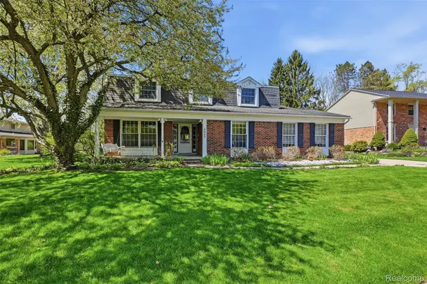 9025 Muirland DR, Plymouthchartertownship_wayne, MI 48170