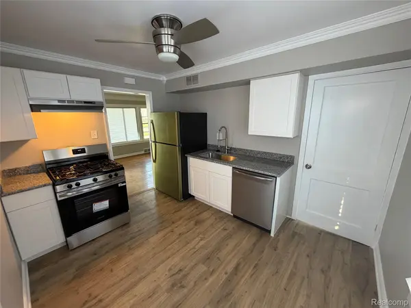 22301 Lange ST, Stclairshorescity_macomb, MI 48080