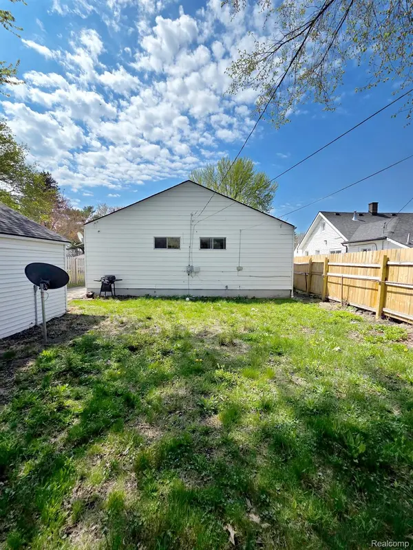 5046 Lafontaine ST, Detroitcity_wayne, MI 48236