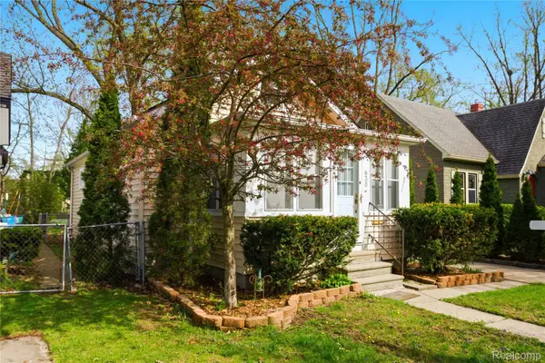 630 Stratford RD, Ferndalecity_oakland, MI 48220