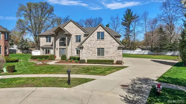 49931 Shelby Creek DR, Shelbychartertownship_macomb, MI 48317