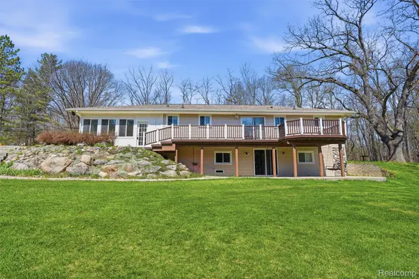 5074 Perryville RD, Grovelandtownship_oakland, MI 48442