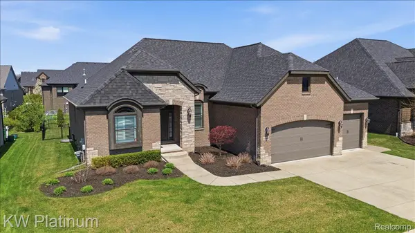 22003 Chaucer CT, Macombtownship_macomb, MI 48044