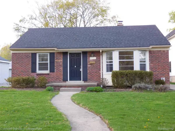 2455 Buckingham AVE, Birminghamcity_oakland, MI 48009