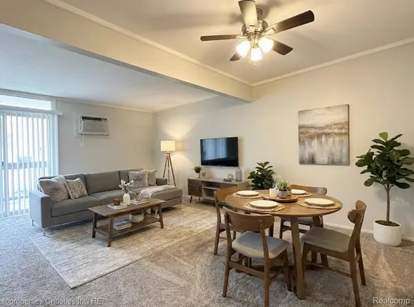 4917 Crooks RD #H4, Royaloakcity_oakland, MI 48073