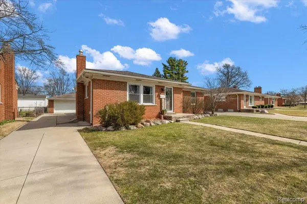 9364 Colorado ST, Livoniacity_wayne, MI 48150