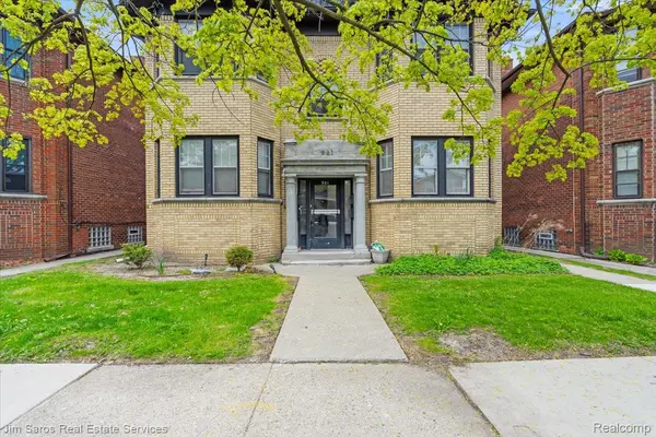 981 2N Beaconsfield AVE, Grossepointeparkcity_wayne, MI 48230