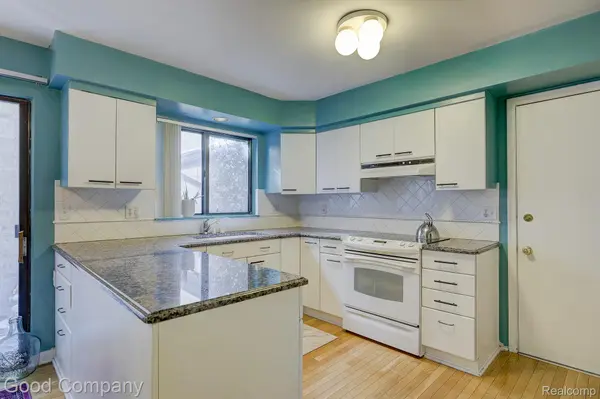 7105 Pebble Park DR, Westbloomfieldchartertownship_oakland, MI 48322