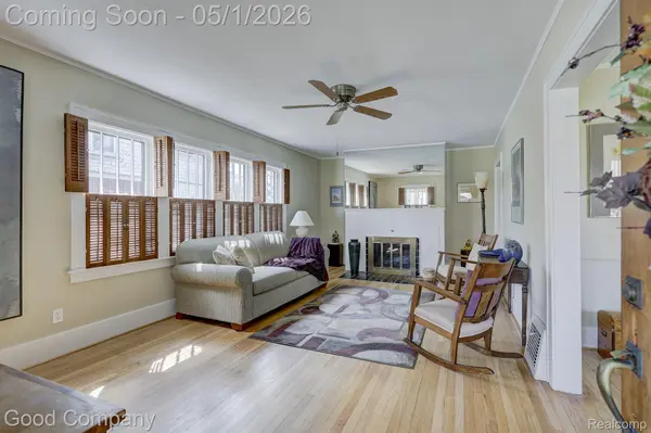 923 W 11 Mile RD, Royaloakcity_oakland, MI 48067