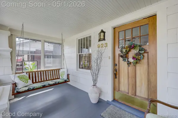 923 W 11 Mile RD, Royaloakcity_oakland, MI 48067