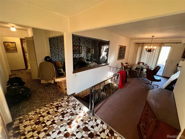 37115 Pocahontas DR, Clintonchartertownship_macomb, MI 48036