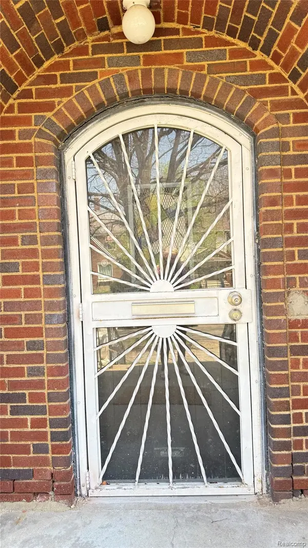 3211 Leslie ST, Detroitcity_wayne, MI 48238