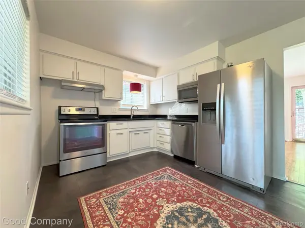 1013 Lawndale DR, Royaloakcity_oakland, MI 48067