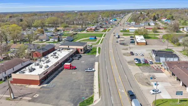 1486 Ecorse RD, Yorkchartertownship_washtenaw, MI 48198