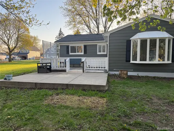 2515 Melvin AVE, Rochesterhillscity_oakland, MI 48307