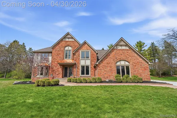 1906 Independence CT, Rochesterhillscity_oakland, MI 48306