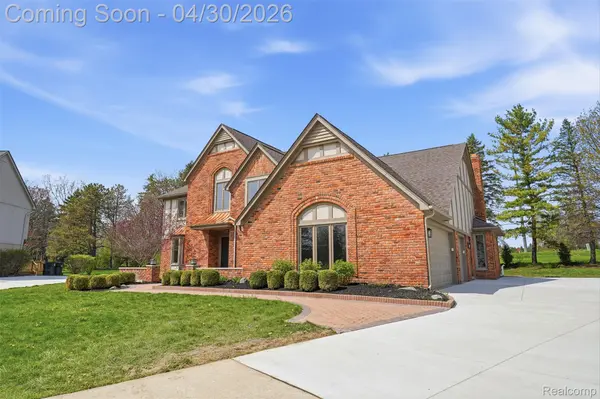 1906 Independence CT, Rochesterhillscity_oakland, MI 48306