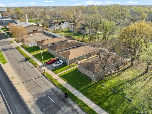 7440/7438 Southfield RD, Detroitcity_wayne, MI 48228