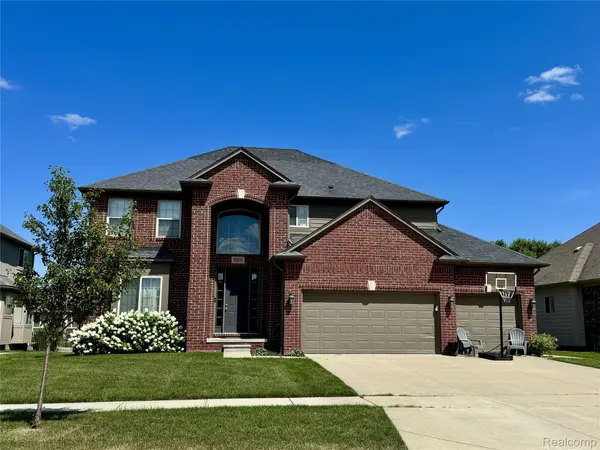 50216 Ashperton DR, Macombtownship_macomb, MI 48044