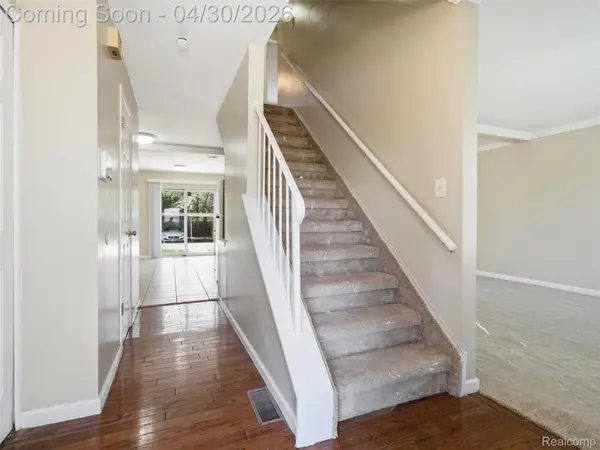 26700 Franklin Pointe DR, Southfieldcity_oakland, MI 48034