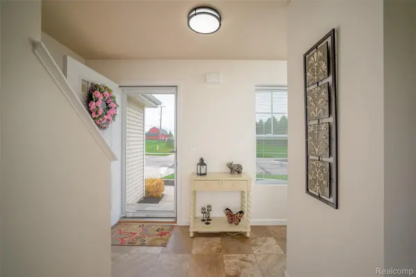 3411 Amber Oaks DR, Howelltownship_livingston, MI 48855