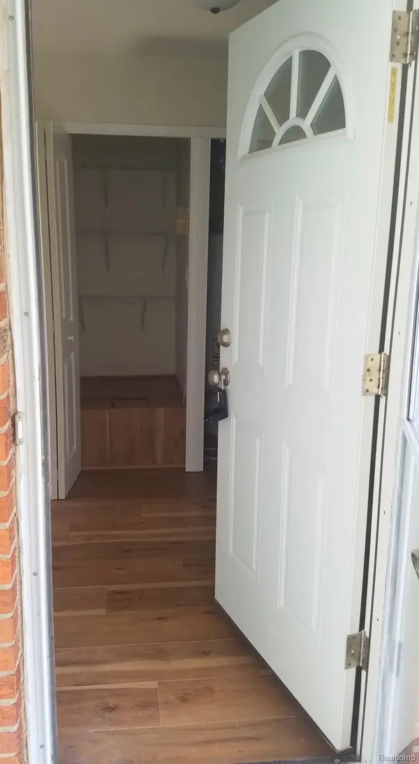 7320 Lathers ST, Westlandcity_wayne, MI 48185