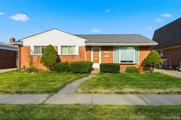 26840 Merideth Dr, Warrencity_macomb, MI 48091