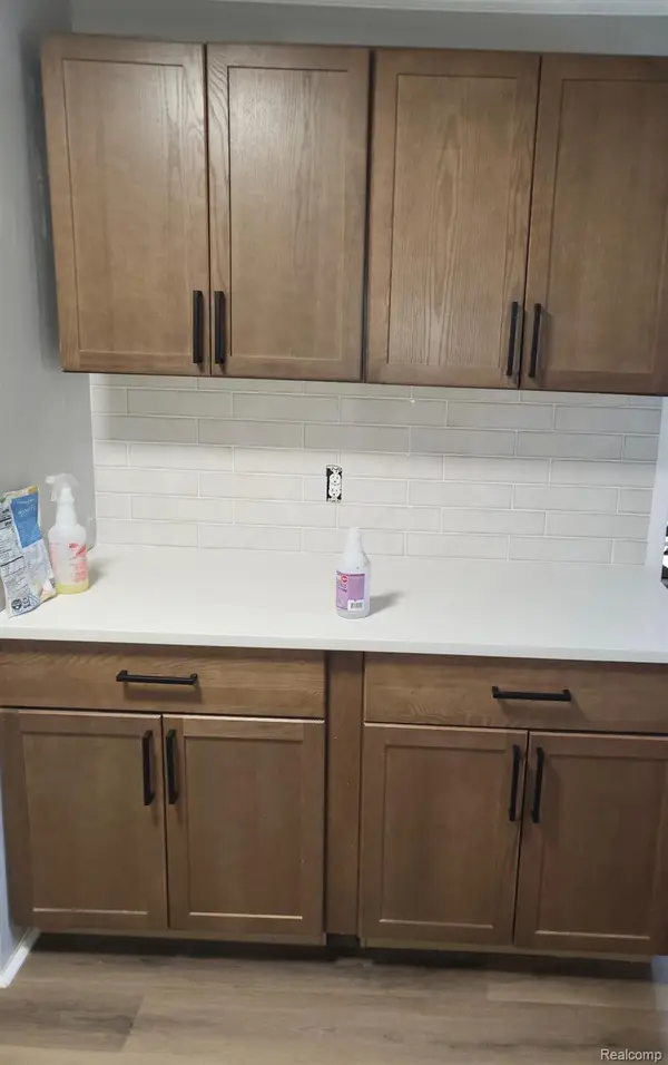 30256 Southfield RD, Southfieldcity_oakland, MI 48076