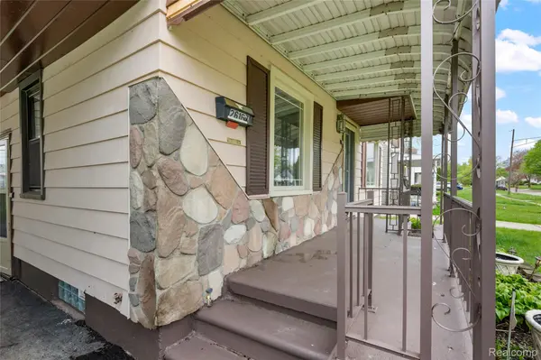 26167 Princeton ST, Inkstercity_wayne, MI 48141