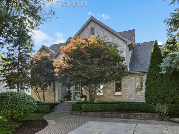 12210 Mantawauka DR, Fentonchartertownship_genesee, MI 48430