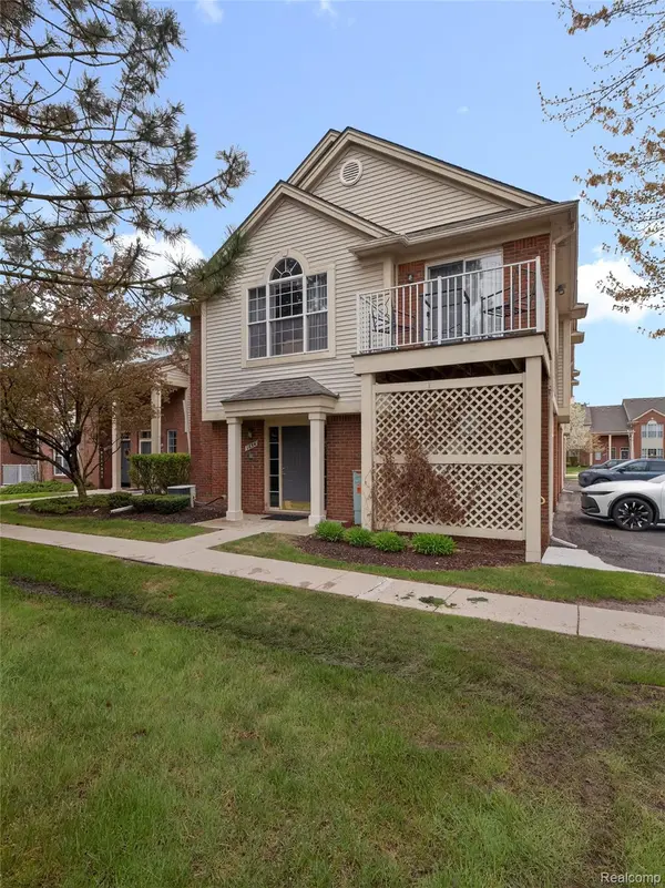 1834 Flagstone CIR #37, Rochestercity_oakland, MI 48307