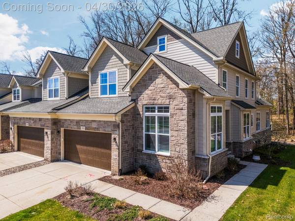 3020 N Spurway DR, Annarborcity_washtenaw, MI 48105