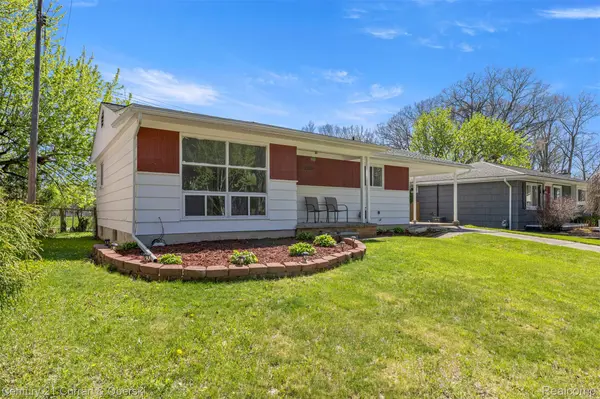 2269 S Circle DR, Annarborcity_washtenaw, MI 48103