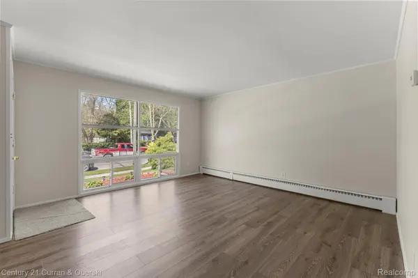 2269 S Circle DR, Annarborcity_washtenaw, MI 48103