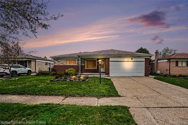 30016 Holly CT, Warrencity_macomb, MI 48092