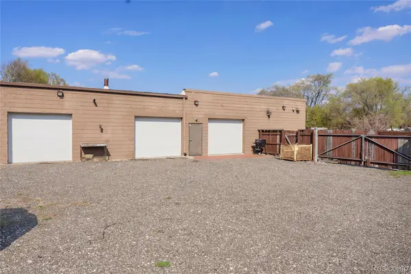 238 W Montcalm ST, Pontiaccity_oakland, MI 48342