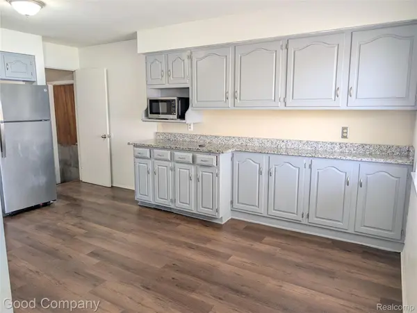 26608 Masch DR, Warrencity_macomb, MI 48091