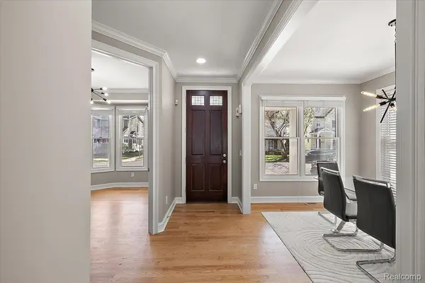 1109 Bennaville AVE, Birminghamcity_oakland, MI 48009