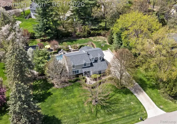 152 Randolph RD, Rochesterhillscity_oakland, MI 48309