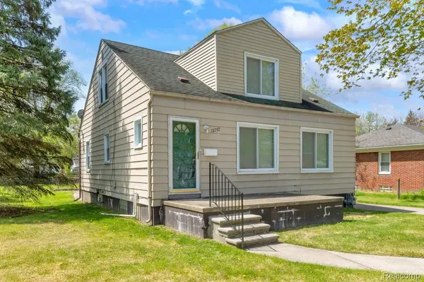 18792 Old Homestead DR, Harperwoodscity_wayne, MI 48225